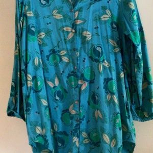 Gudrun sz L long sleeve, tunic length button down in cotton. Happy colors!!!
